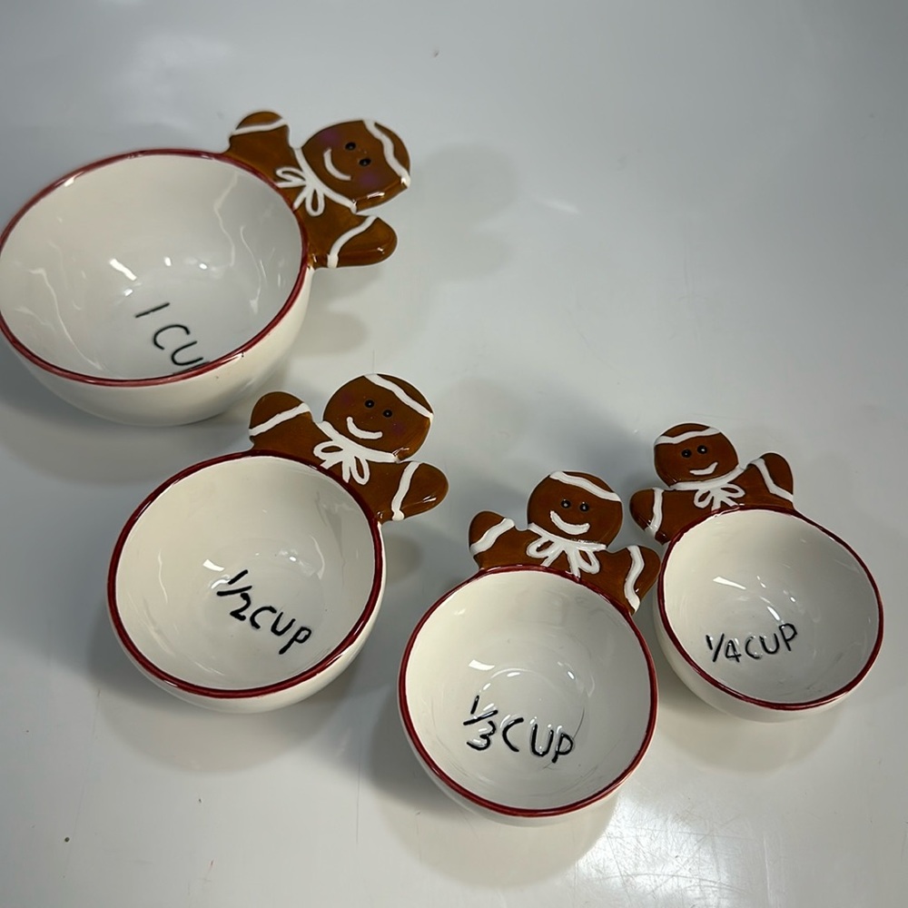 Gingerbread Ceramic Measuring Cup Set
